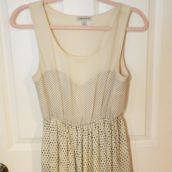 Lark&Wolff Dresses & Skirts - 🤩Super Cute & Flowy Polka Dot Dress!!!